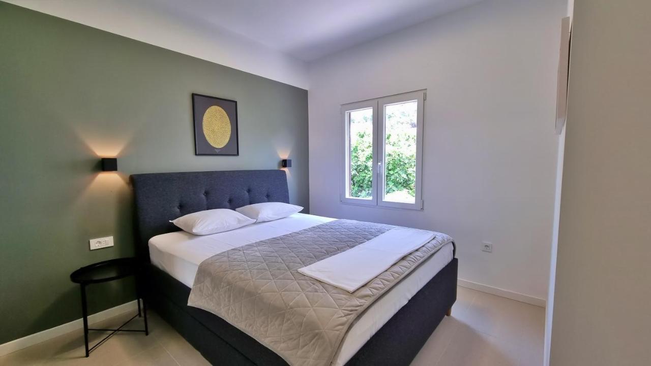 אומיס Apartment La Vie מראה חיצוני תמונה