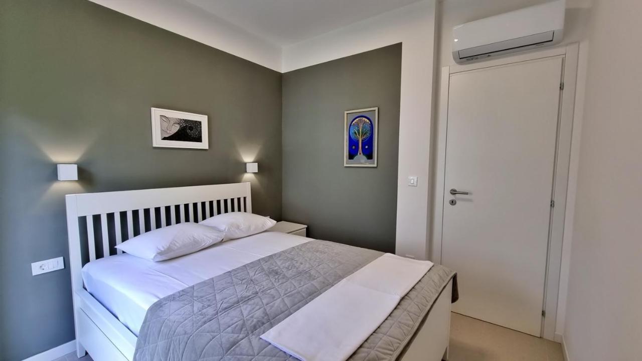 אומיס Apartment La Vie מראה חיצוני תמונה