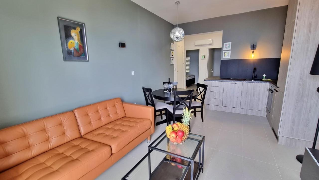 אומיס Apartment La Vie מראה חיצוני תמונה