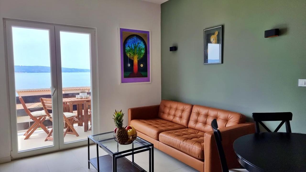אומיס Apartment La Vie מראה חיצוני תמונה