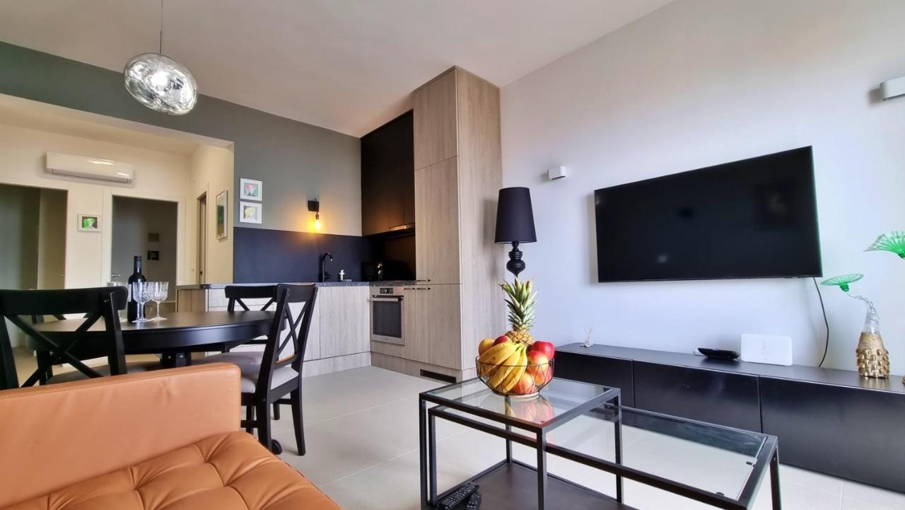 אומיס Apartment La Vie מראה חיצוני תמונה