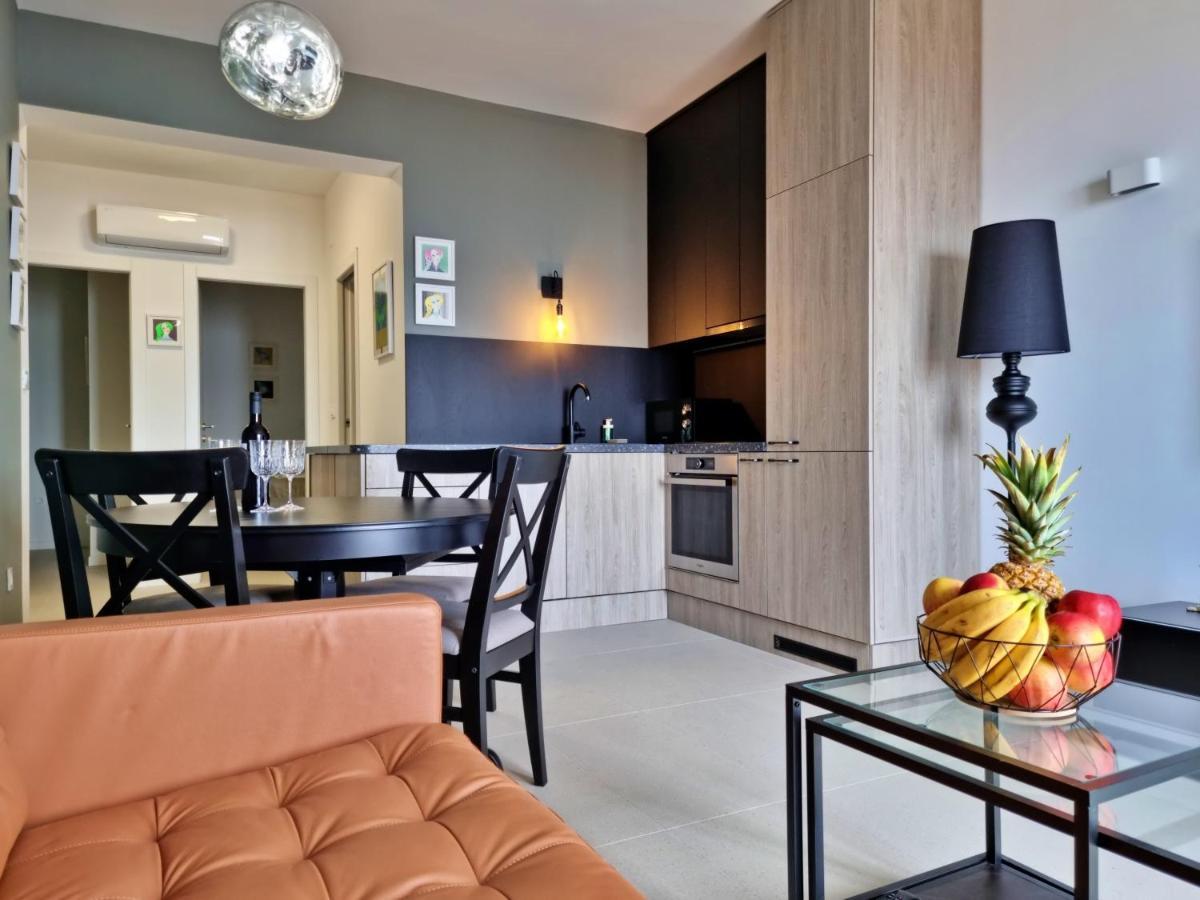 אומיס Apartment La Vie מראה חיצוני תמונה
